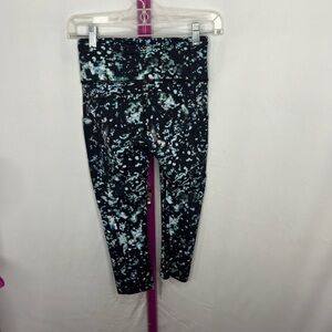 lululemon athletica crop sz 4